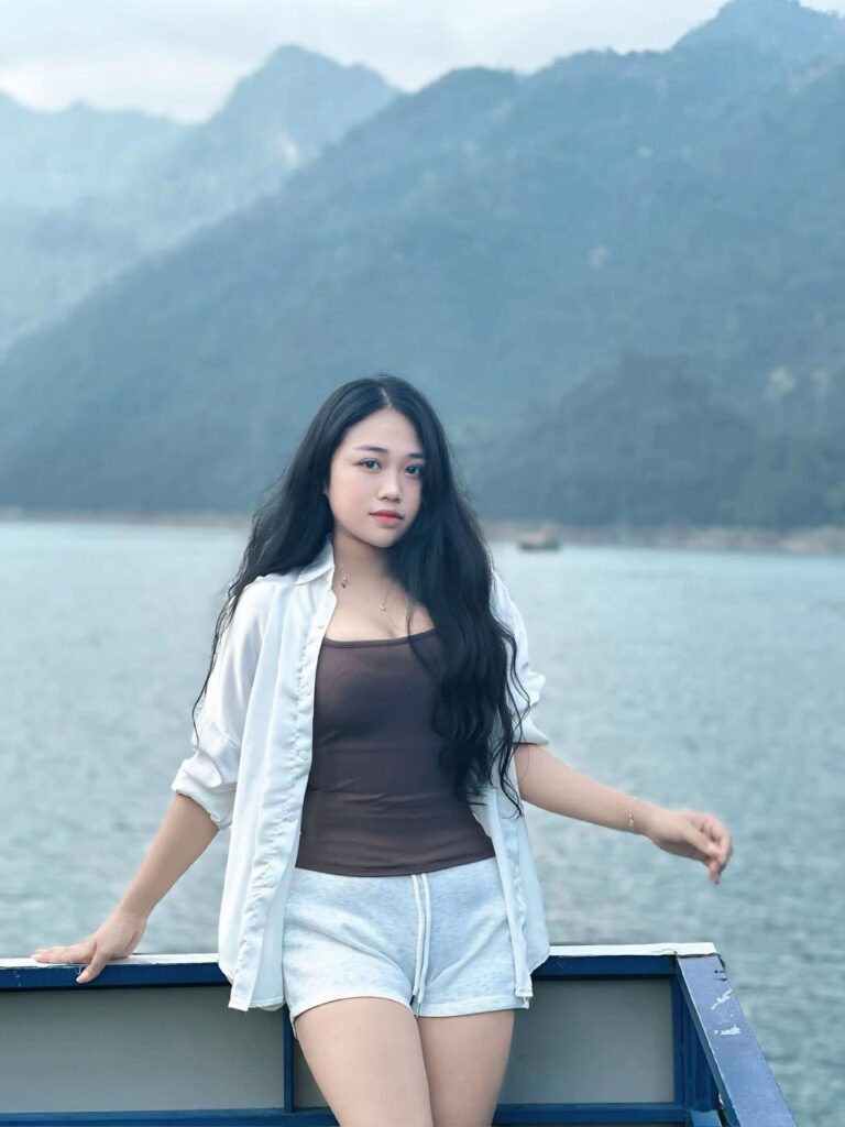 Ảnh Tay Đẹp Gái Nghệ Thuật Gợi Cảm Và Các Tác Động Xã Hội Đa Chiều