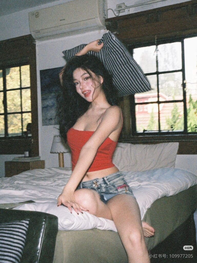 Gái Xinh Mặc Áo Sexy Câu Chuyện Về Vẻ Đẹp, Nét Duyên Và Phong Cách Riêng Biệt